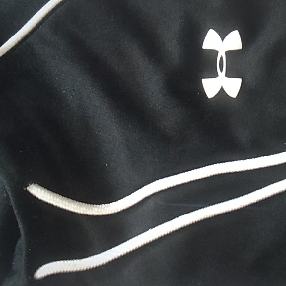 🌲 Under Armour Light Weight HEAT GEAR Black HOODIE Medium EPLC UNISEX TRAVELER - Picture 8 of 16